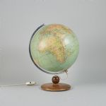 687492 Earth globe